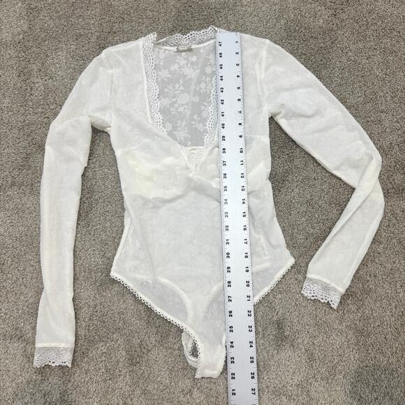 new Intimately Free People small Babes in Bandeaus lace bodysuit BC 2857 - Picture 2 of 9